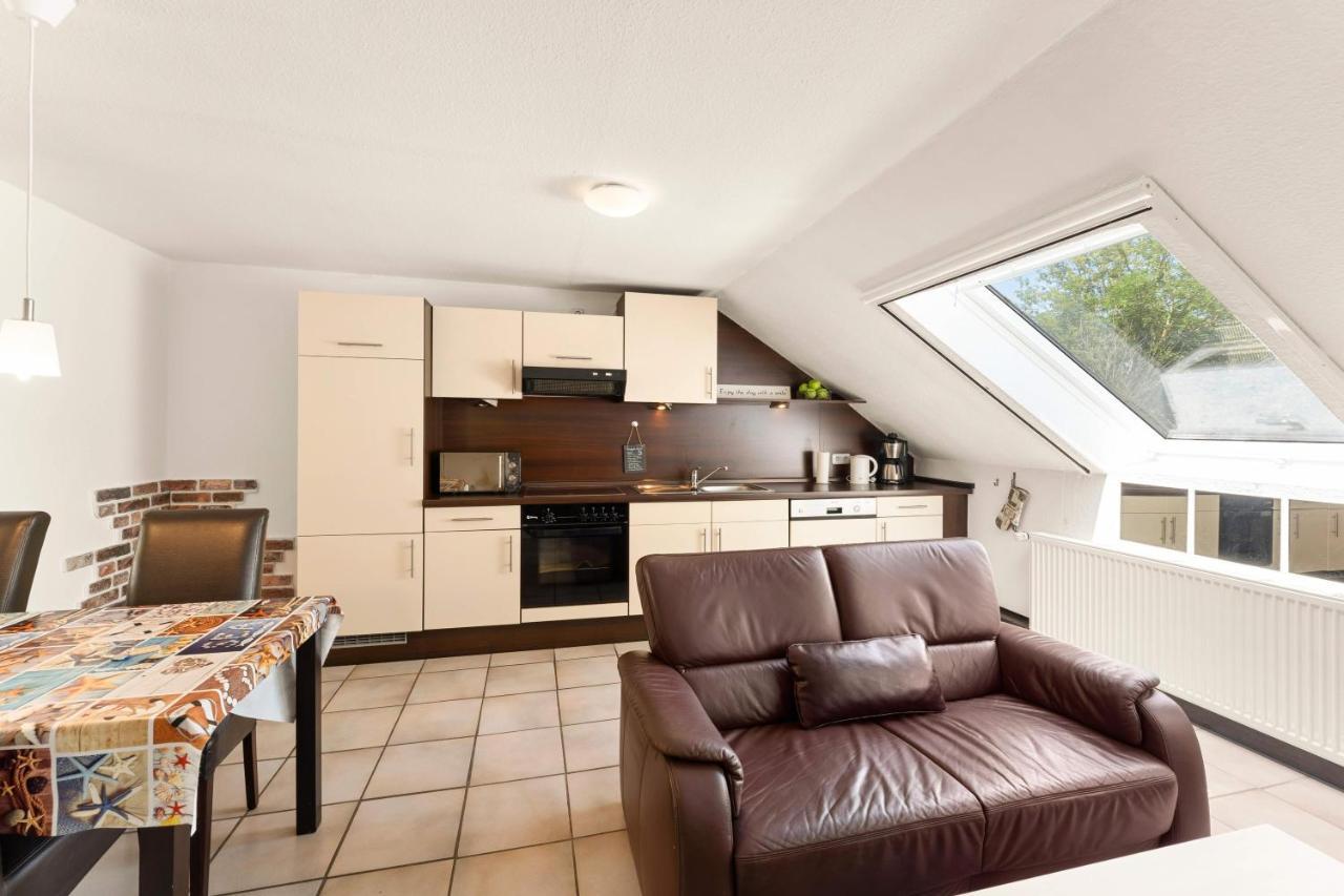 Grashaus Upleward Apartman Krummhörn Kültér fotó